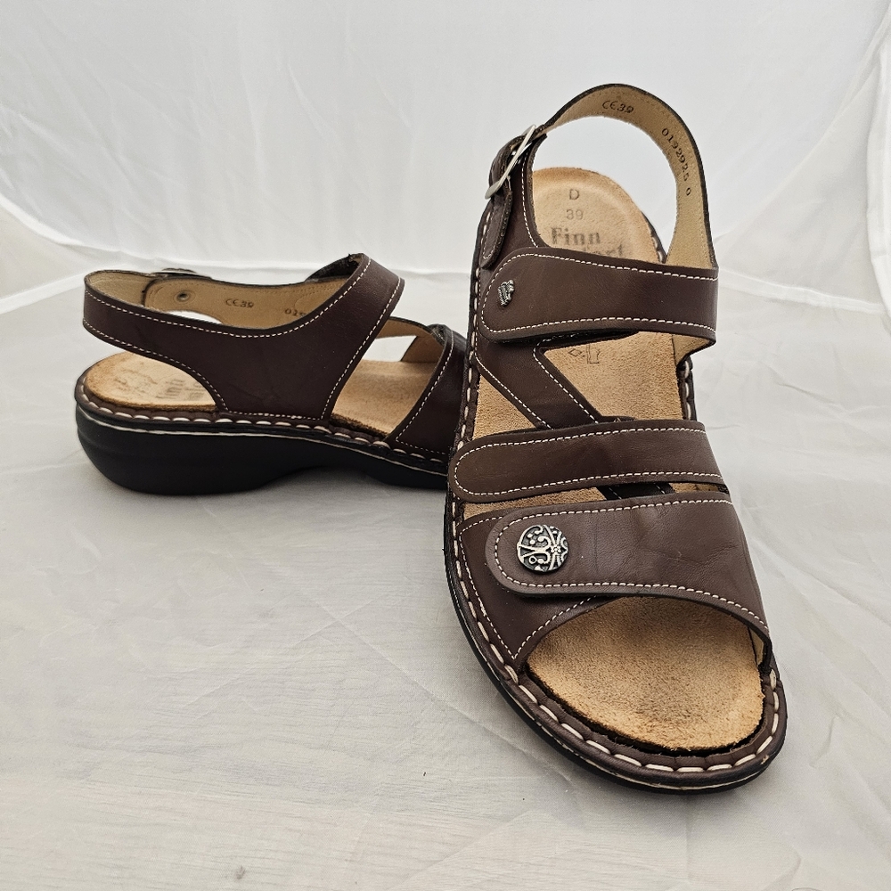 Finn Comfort Gomera Rich Brown Leather Sandals. 8.5, 39 Adjustable Straps